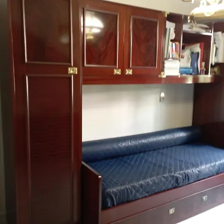 Domus Garden Couette-café 3*