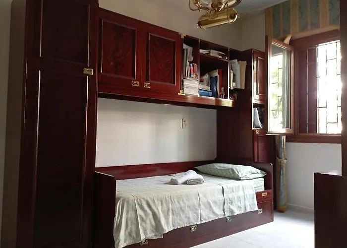 Couette-café Domus Garden Olbia