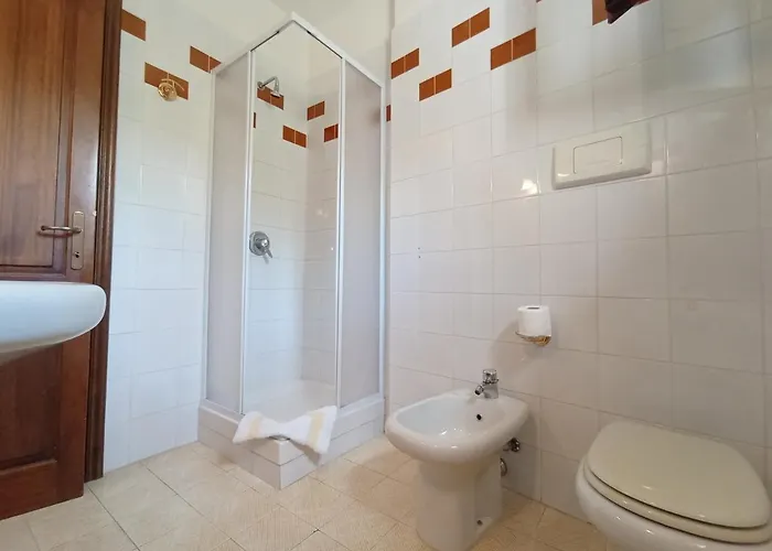 Domus Garden B&B 올비아